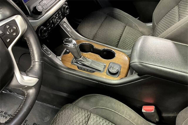 2017 GMC Acadia SLE-2