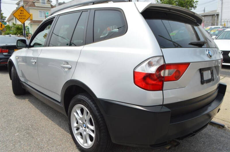 2004 BMW X3 2.5i