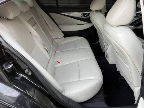 2021 Infiniti Q50 Luxe