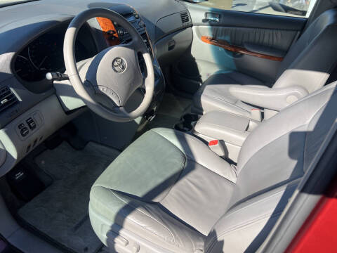 2010 Toyota Sienna XLE Limited