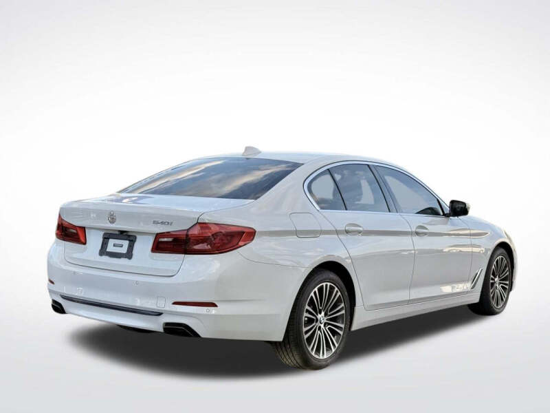 2019 BMW 5 Series 540i