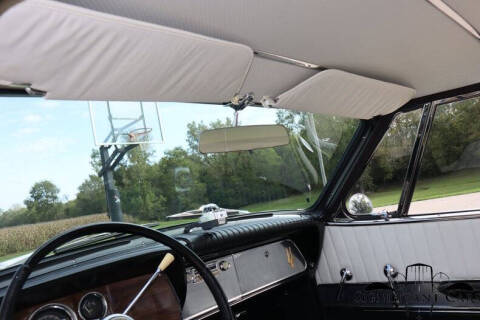 1962 Studebaker GT Hawk