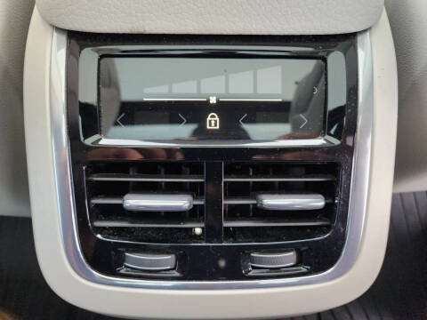 2020 Volvo XC90 T5 Momentum