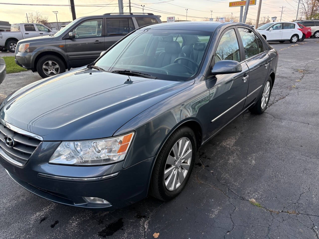 2009 Hyundai SONATA for sale at Sawan Auto Sales Inc in Palatine, IL