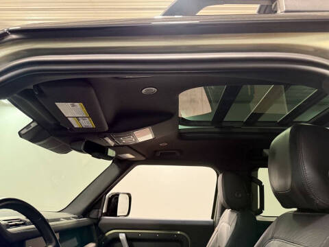 2024 Land Rover Defender 90 P400 X-Dynamic SE