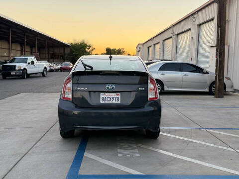 2013 Toyota Prius Three