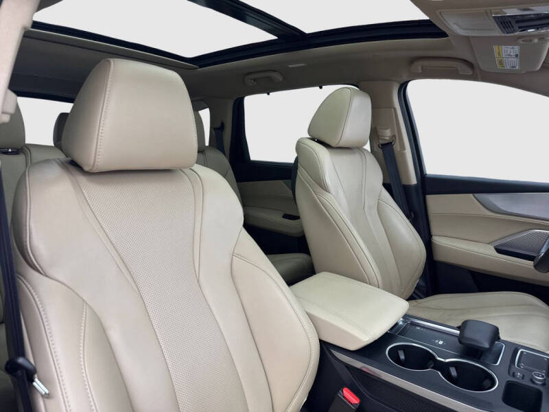 2022 Acura MDX w/Tech