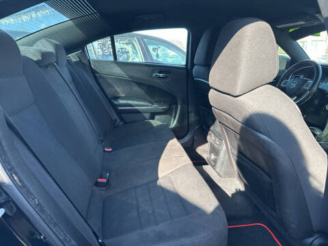 2013 Dodge Charger SE