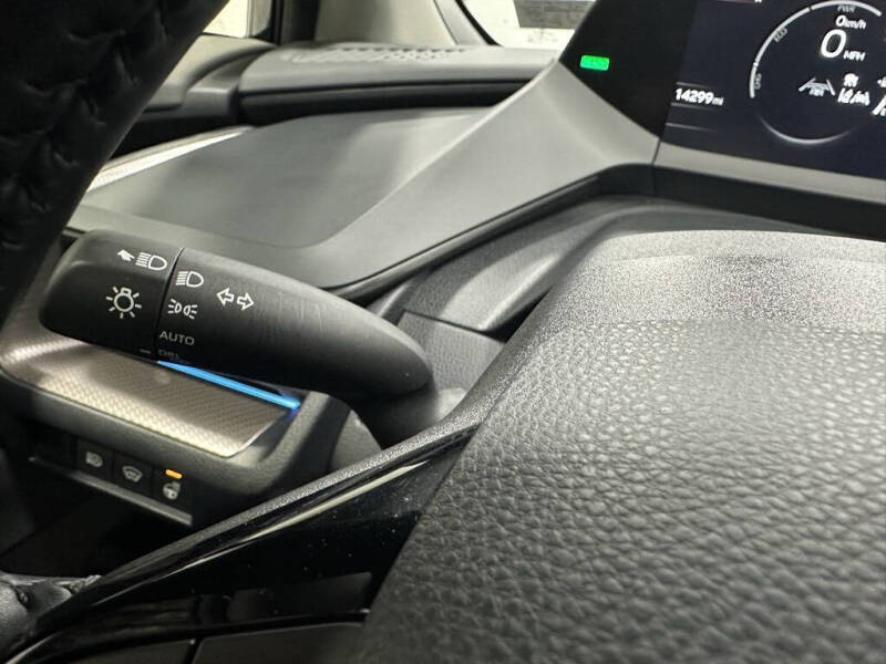 2025 Toyota Prius XLE