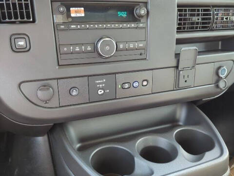 2025 Chevrolet Express 2500