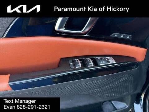 2024 Kia Carnival SX