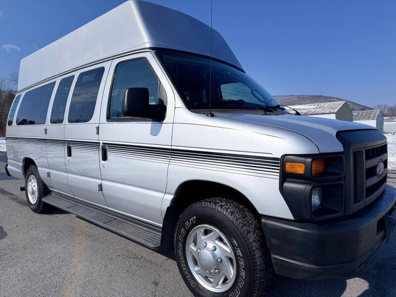 2012 Ford E-Series E-350 SD XL
