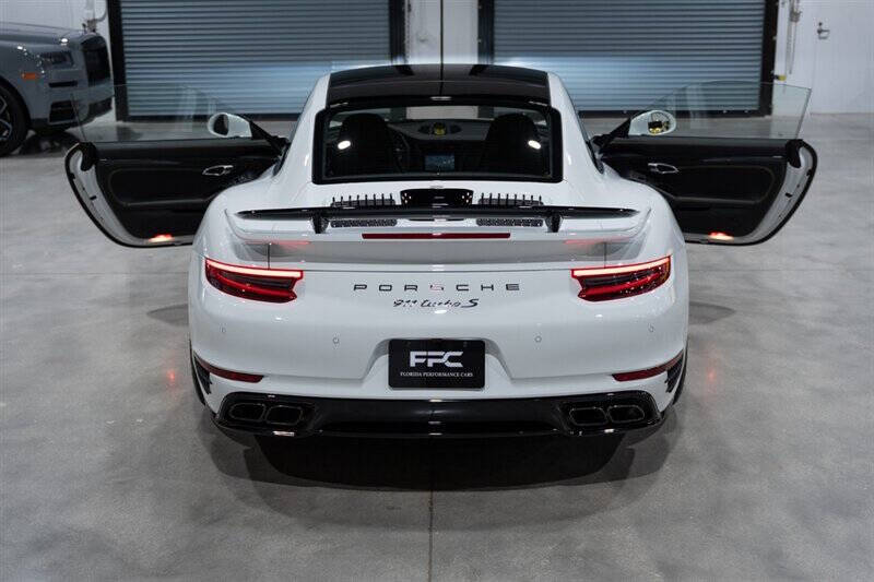 2018 Porsche 911 Turbo S