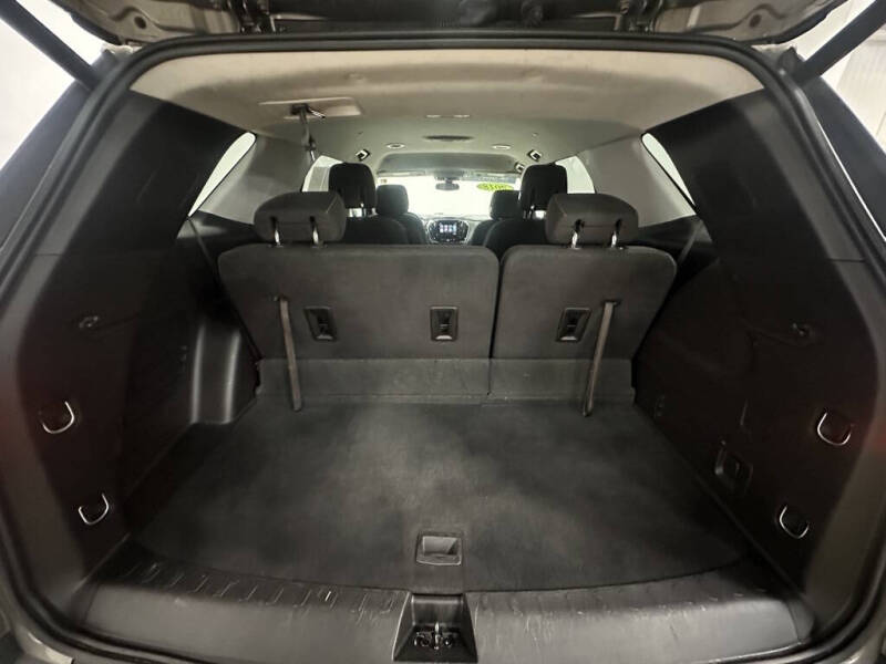 2018 Chevrolet Traverse LT Cloth