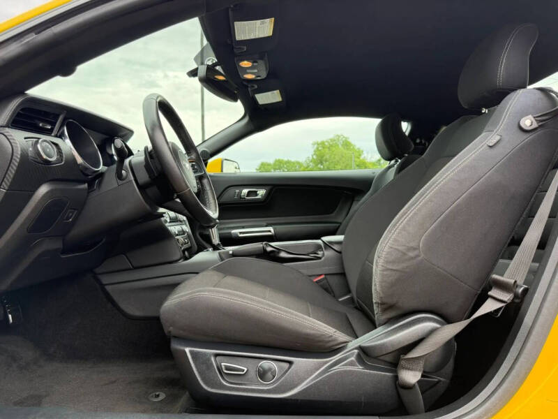2015 Ford Mustang V6
