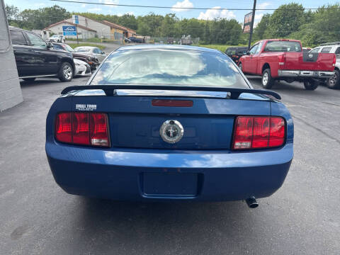 2006 Ford Mustang V6 Standard