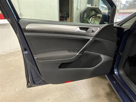 2016 Volkswagen Golf SportWagen