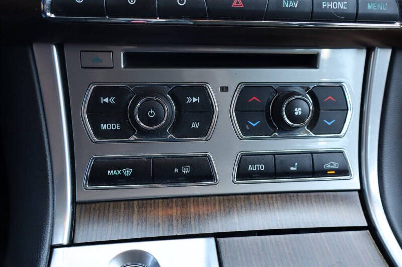 2012 Jaguar XF