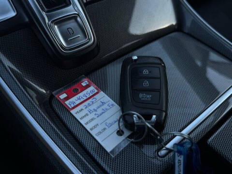 2023 Hyundai Santa Fe SE