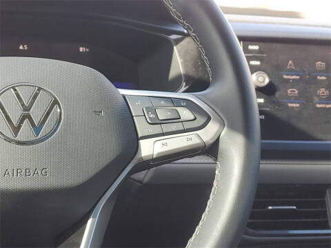 2024 Volkswagen Taos SE 4Motion