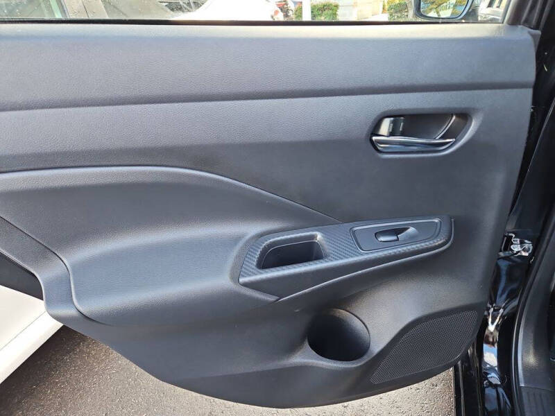 2024 Nissan Versa SV