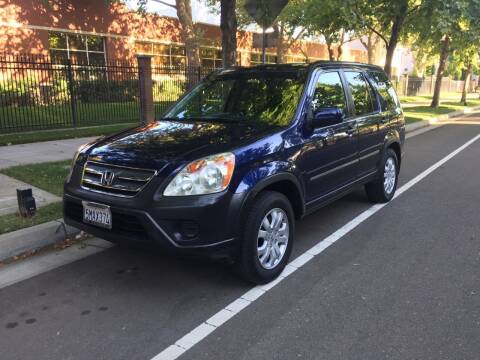 2005 Honda CR-V for sale at Lux Global Auto Sales in Sacramento CA