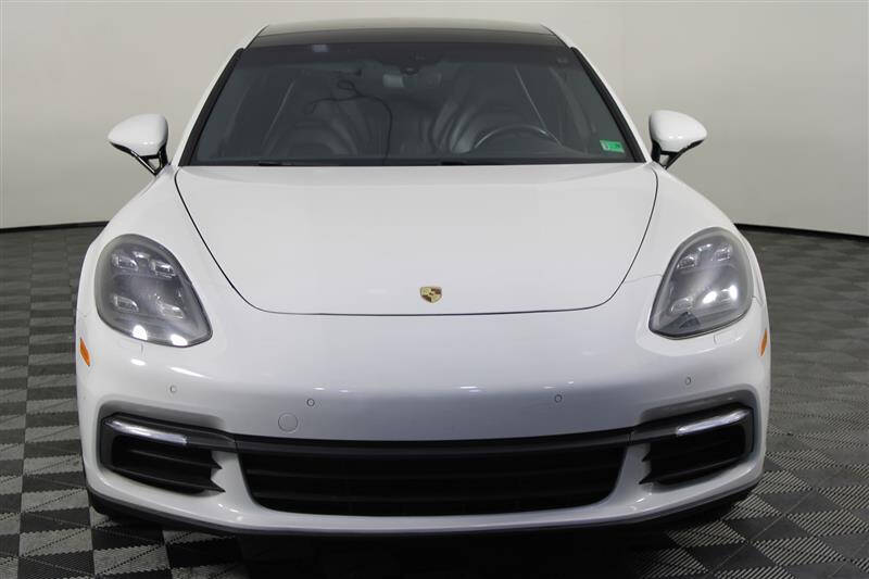 2017 Porsche Panamera