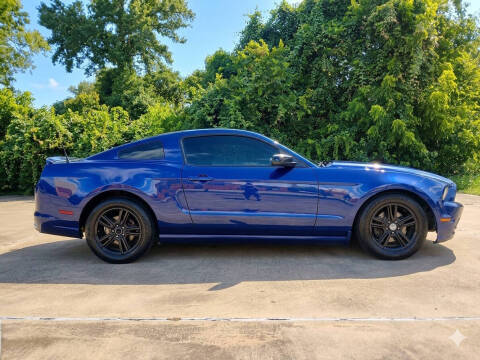 2013 Ford Mustang V6