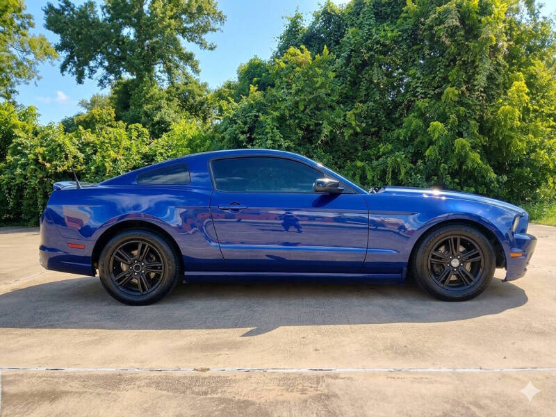 2013 Ford Mustang V6