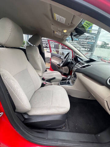 2014 Ford Fiesta SE