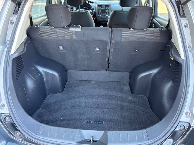 2013 Nissan LEAF S