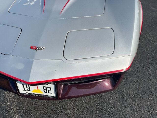 1982 Chevrolet Corvette 15
