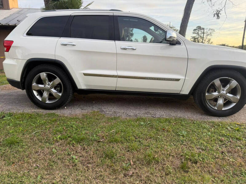 2011 Jeep Grand Cherokee Overland photo 7