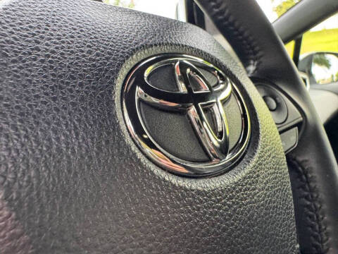 2024 Toyota Corolla Hatchback SE