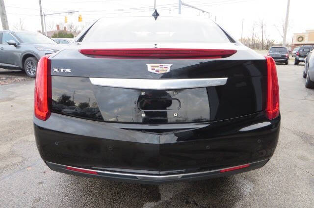 2017 Cadillac XTS Pro Livery