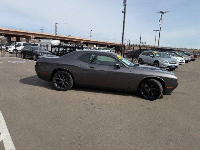 2022 Dodge Challenger SXT