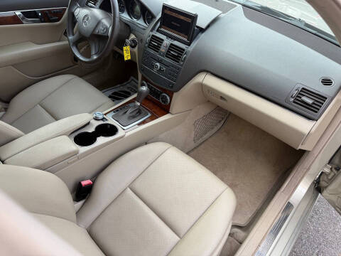 2010 Mercedes-Benz C-Class C 300 Luxury