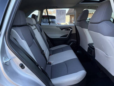 2020 Toyota RAV4 Hybrid XLE