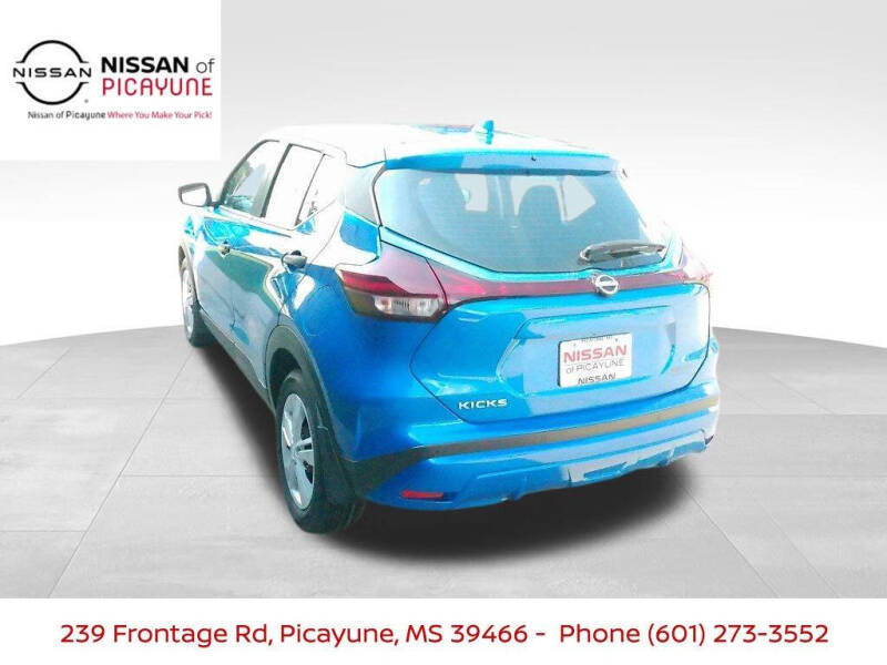 2025 Nissan Kicks Play S