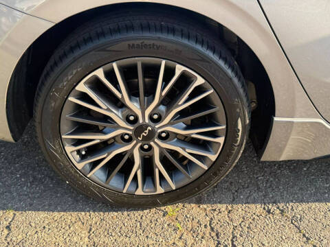 2023 Kia Forte GT-Line