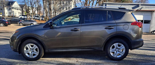 2015 Toyota RAV4 LE's photo