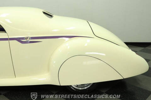 1939 Lincoln Zephyr