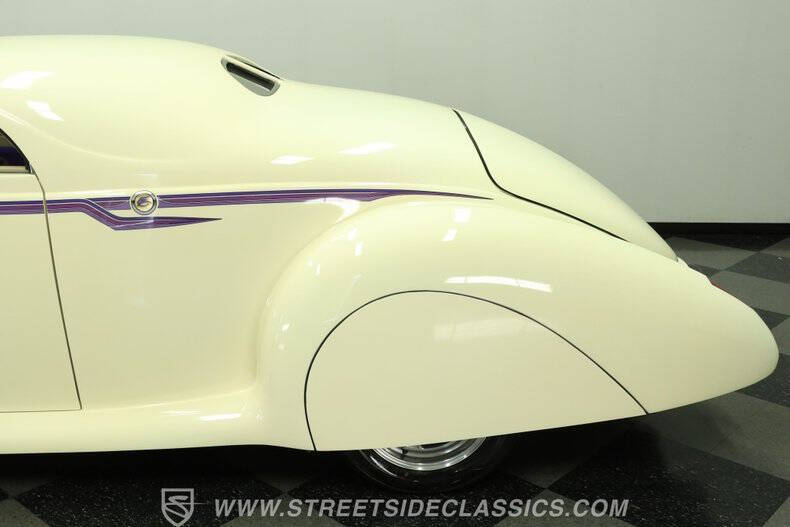 1939 Lincoln Zephyr