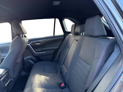 2024 Toyota RAV4 Prime SE