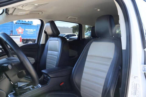 2019 Ford Escape SEL