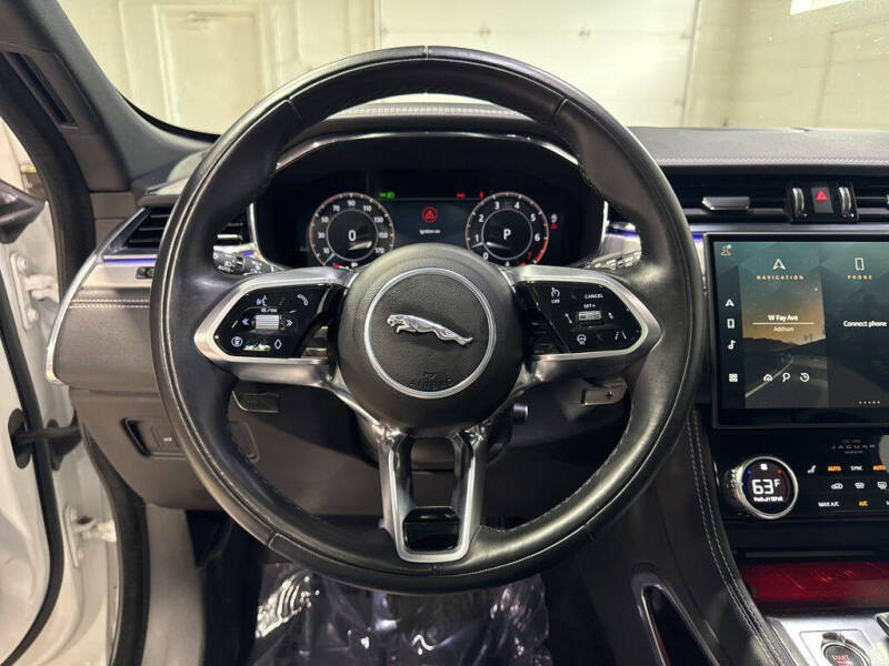 2025 Jaguar F-PACE P250 R-Dynamic S