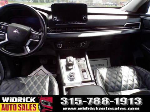 2022 Mitsubishi Outlander SEL