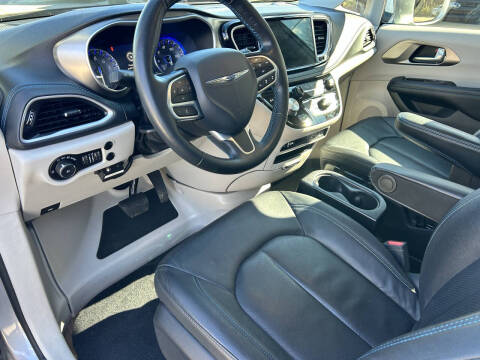 2021 Chrysler Pacifica Touring L