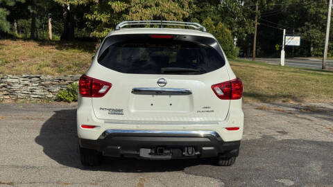 2018 Nissan Pathfinder Platinum