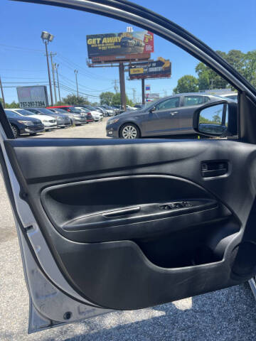 2021 Mitsubishi Mirage ES